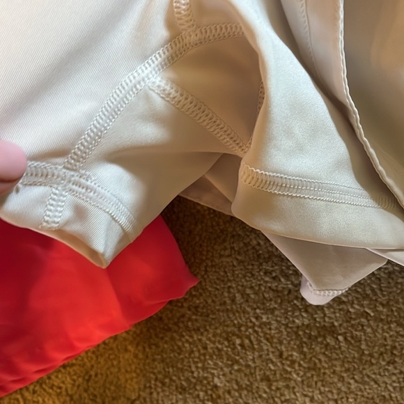 2 pairs of skorts size medium - Picture 4 of 5